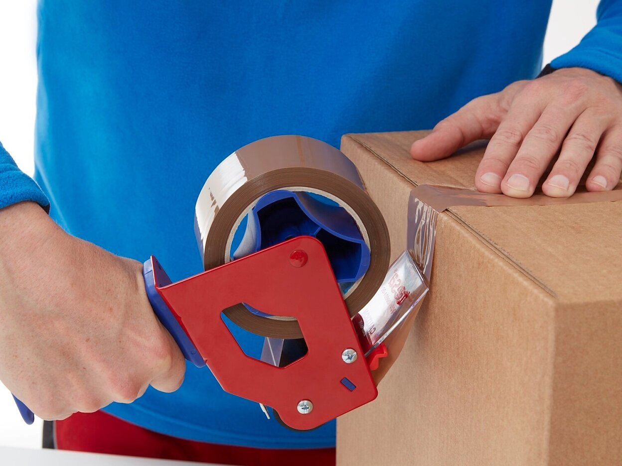 tesa-4195-high-performance-carton-saeling-tape-brown-step6of6-ap