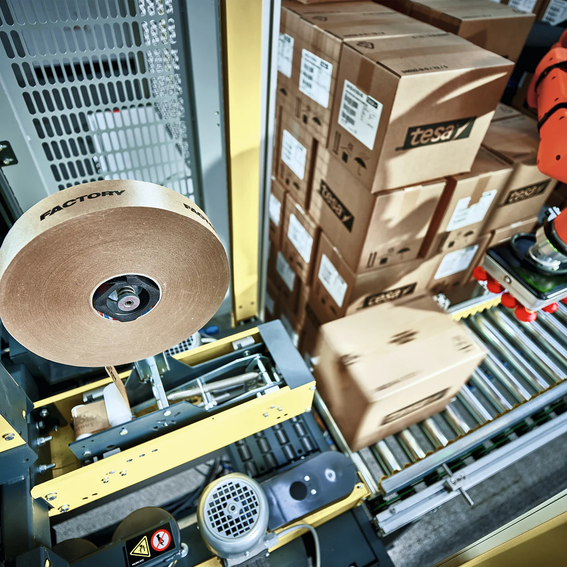 industrial-distribution-packaging-key-visual-003