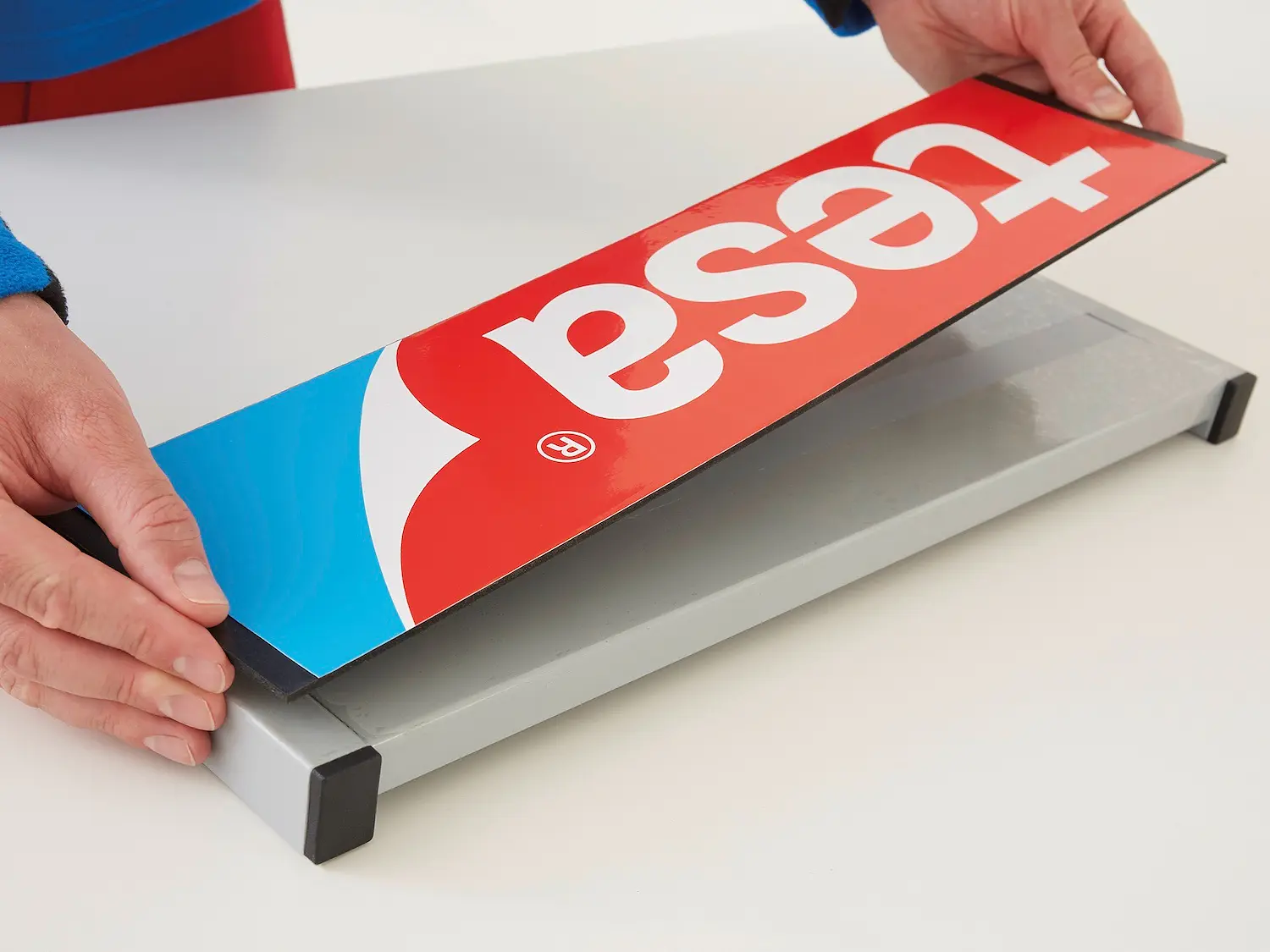 tesa 55576 fita dupla face para aplicações leves