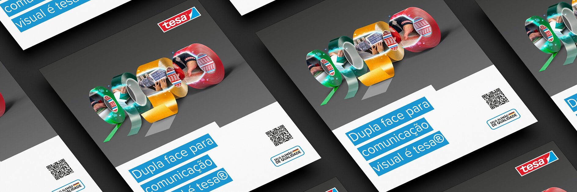 A imagem mostra vários folhetos de produtos dispostos em um padrão de grade. Cada folheto apresenta rolos coloridos de fita tesa com o texto Dupla face para comunicação visual e têxtil e inclui um código QR e branding. (This text has been generated by AI)