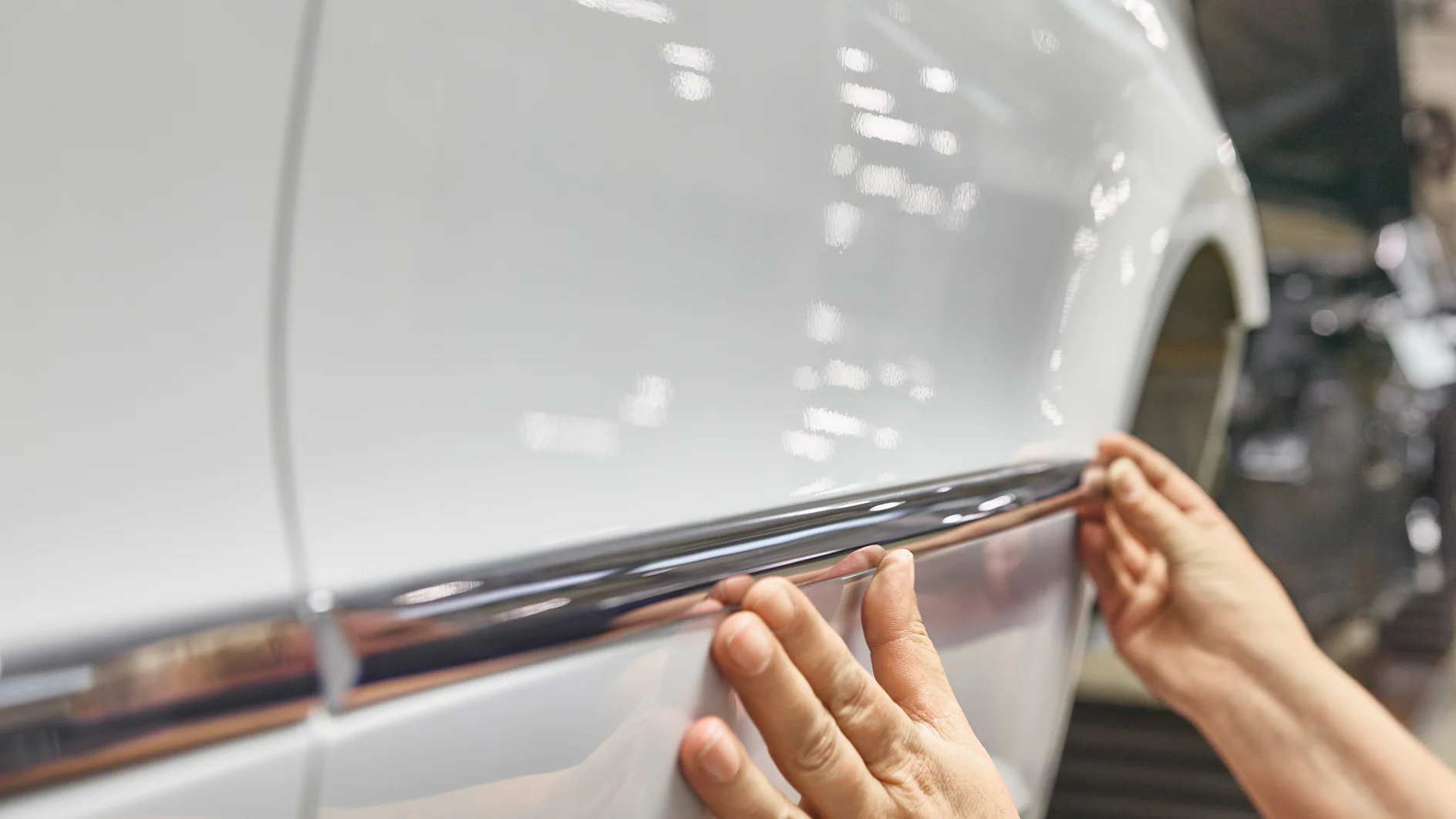 Fixarea componentelor de ataşare pentru segmentul auto Aplicaţii de benzi pentru segmentul auto