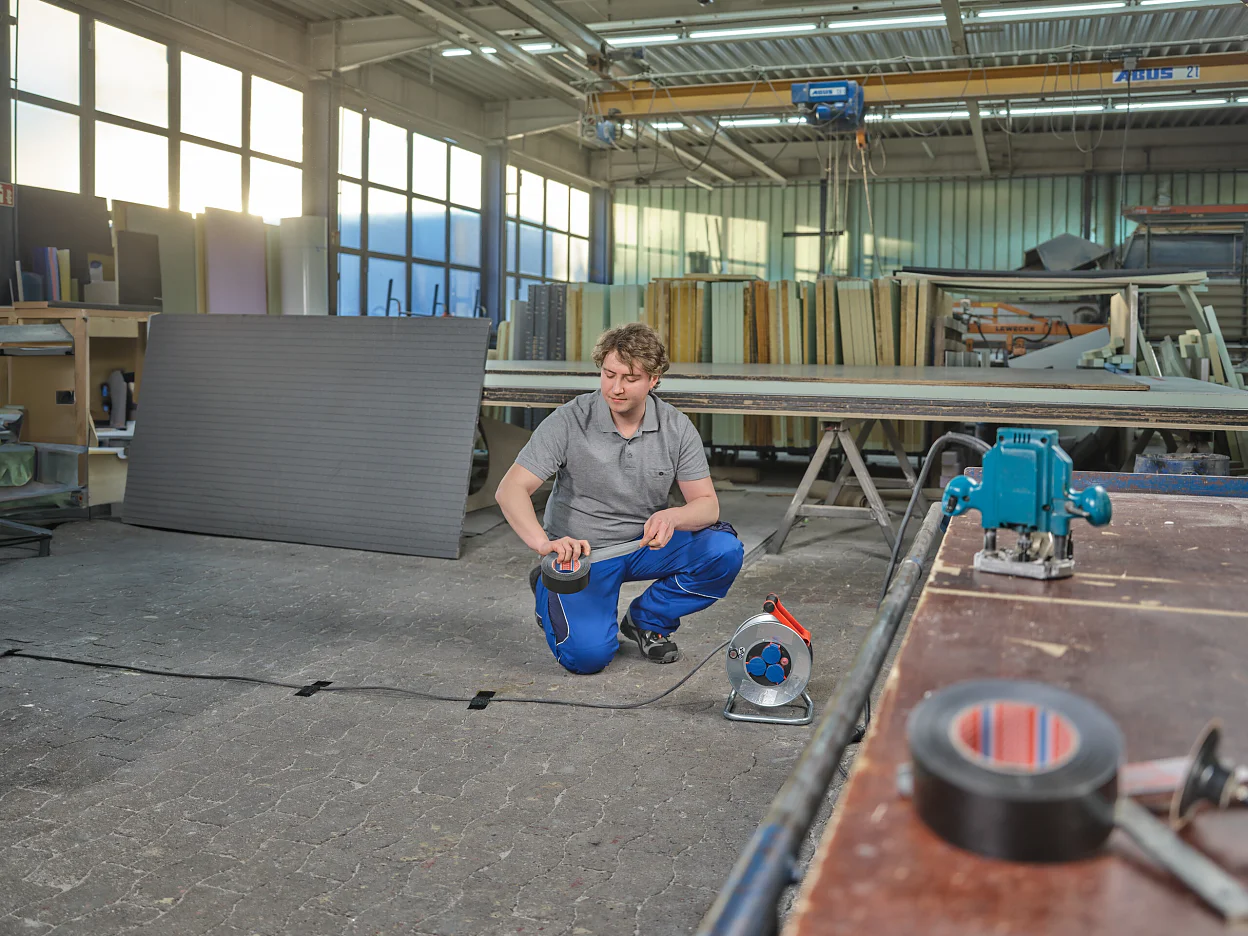 60462-duct-black-floor-02-ap