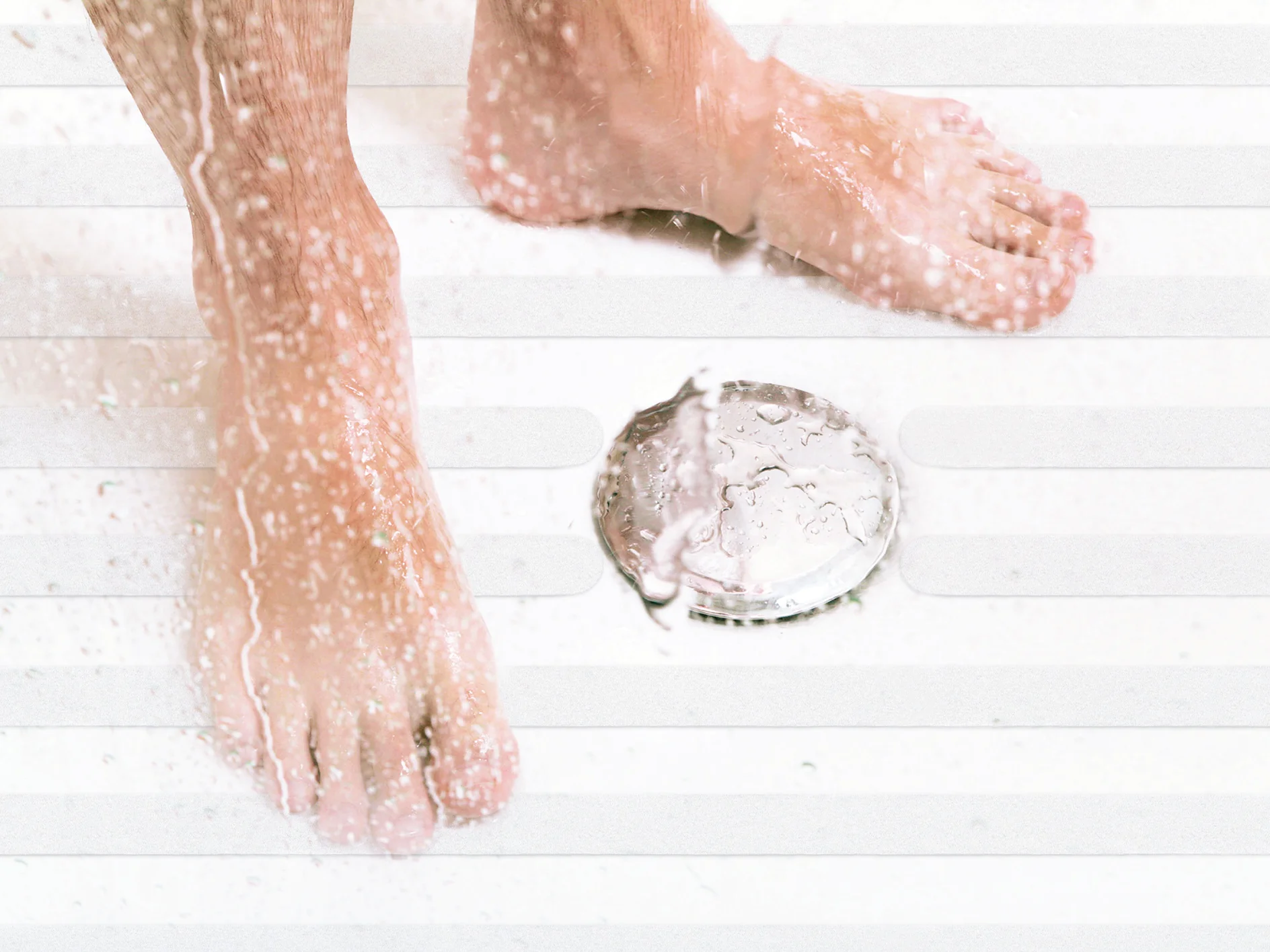 tesa_Anti_Slip_Shower_ap_001 tesa_Anti_Slip_Shower_ap_001
