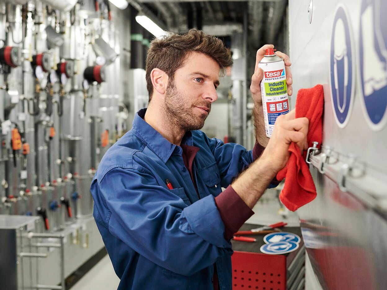 [en-en] Facility Management tesa Industry Cleaner