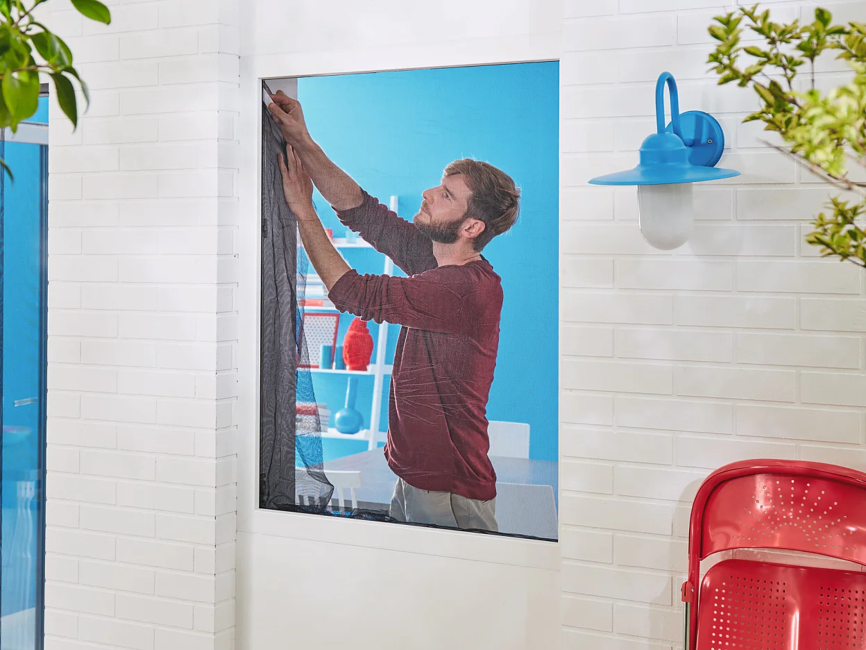 [en-en] tesa Insect Stop Comfort for windows