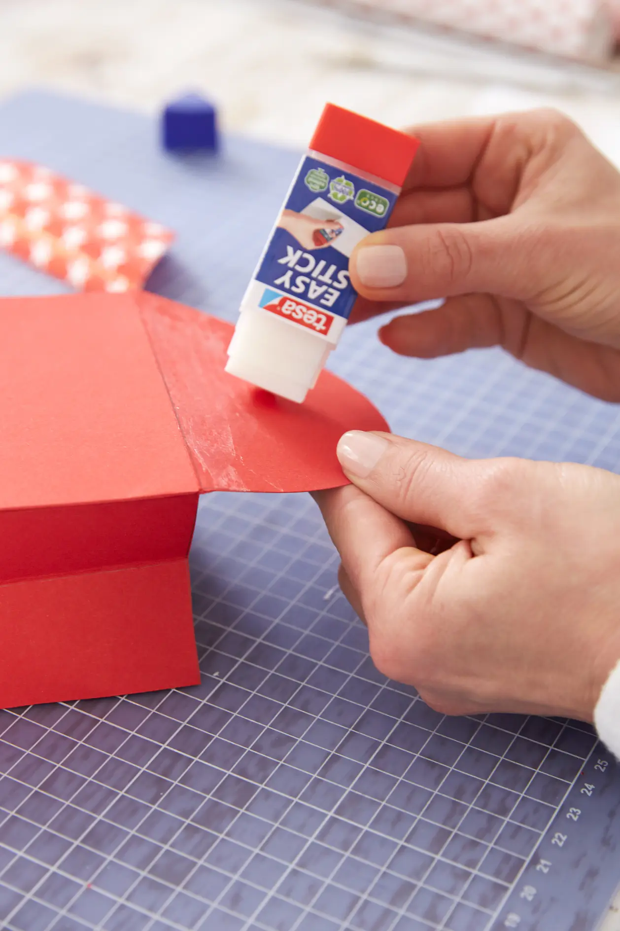 Applicera lim på fliken