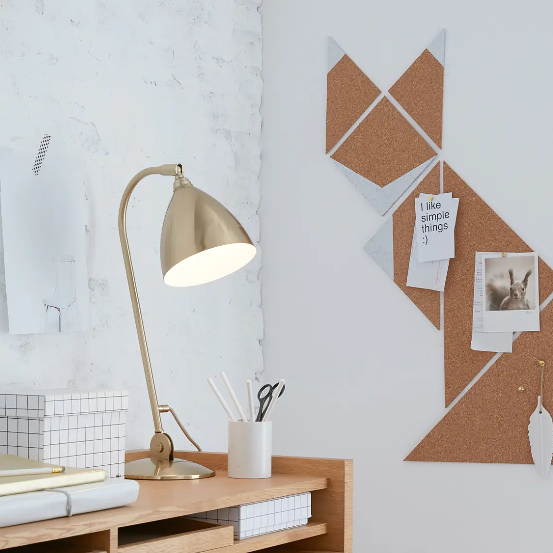 Smarta huvuden sätter upp allt de behöver komma ihåg på denna anslagstavla i kork. Med: Ingen mindre än den kloka räven – grafiskt förbättrad.