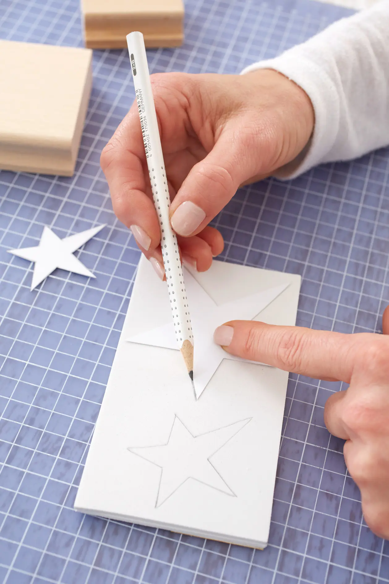 Rita stjärnor på svampen