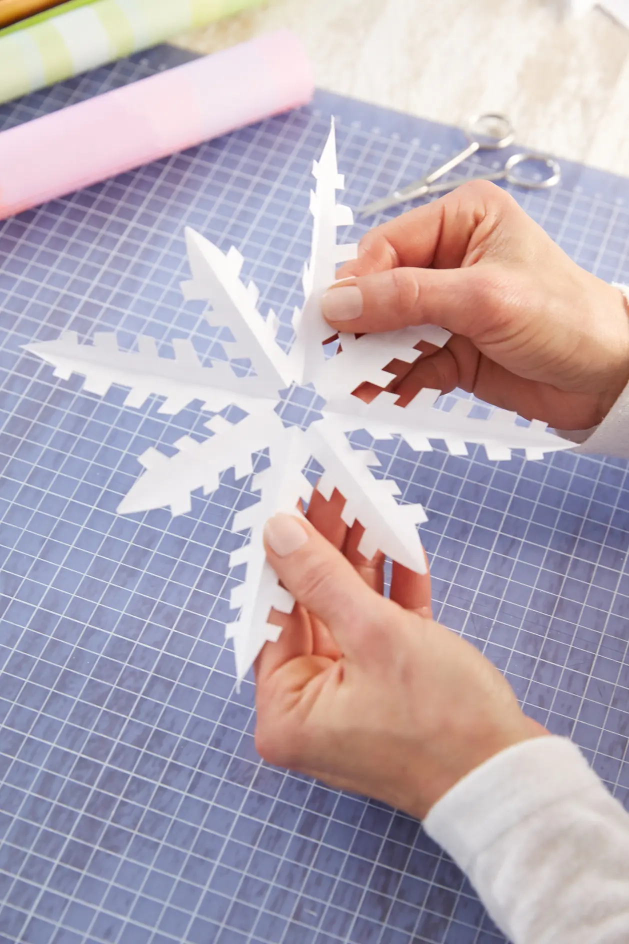 Vik försiktigt ut snöflingan