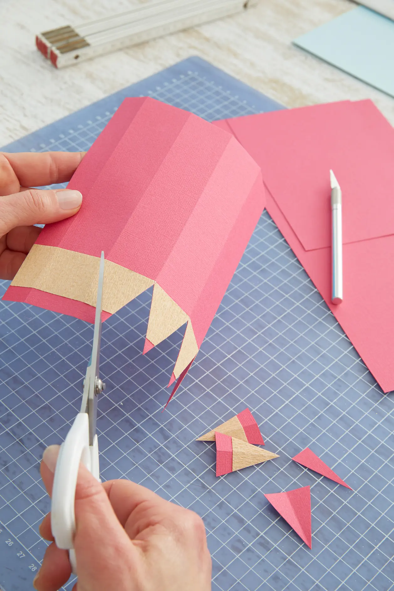 DIY Abecedarian-väska / Steg 5: Klipp av spetsarna