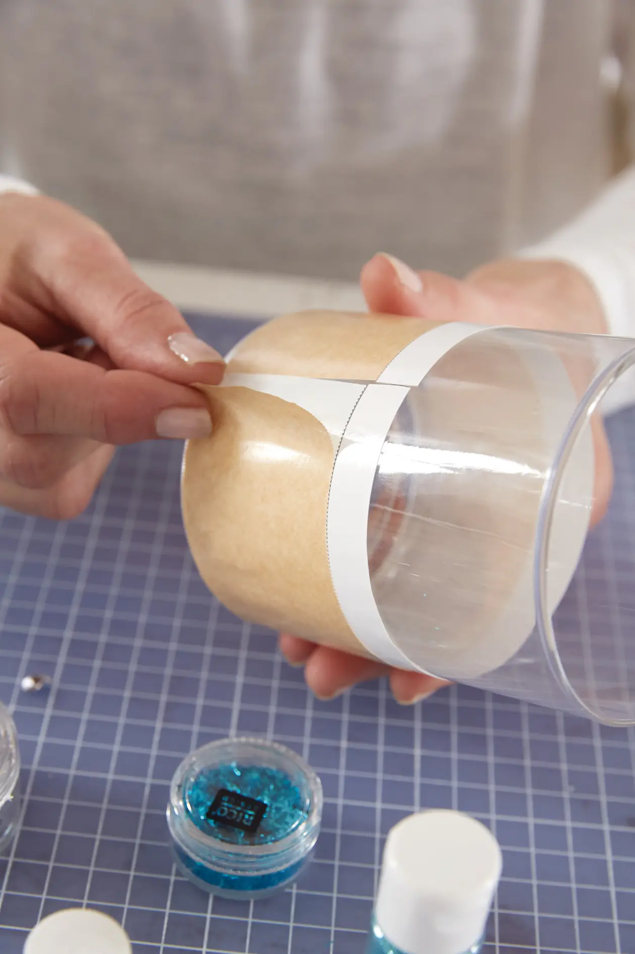 Ta bort skyddsfilmen.