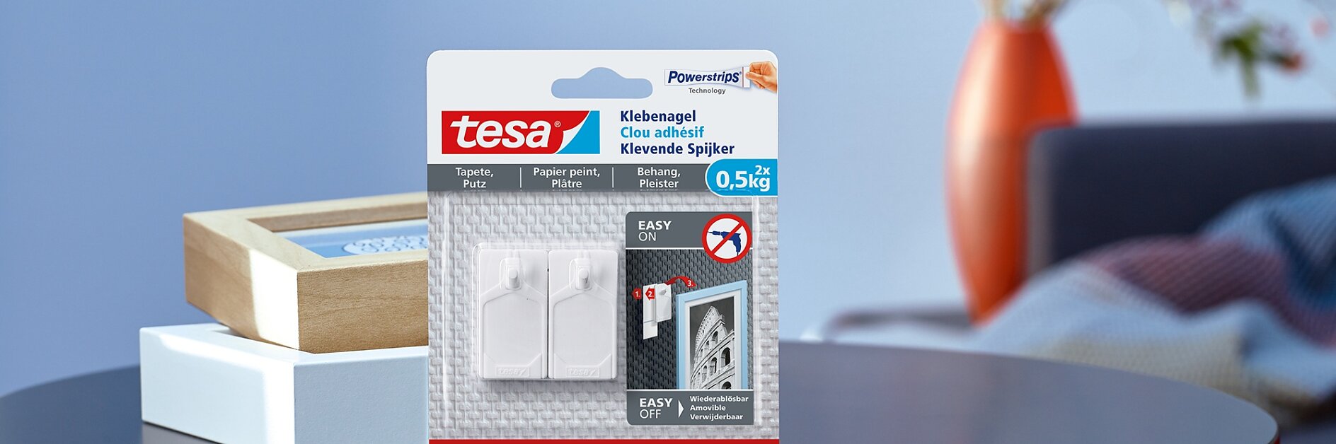 Så här använder du tesa® självhäftande spik för tapet och puts 0,5 kg.