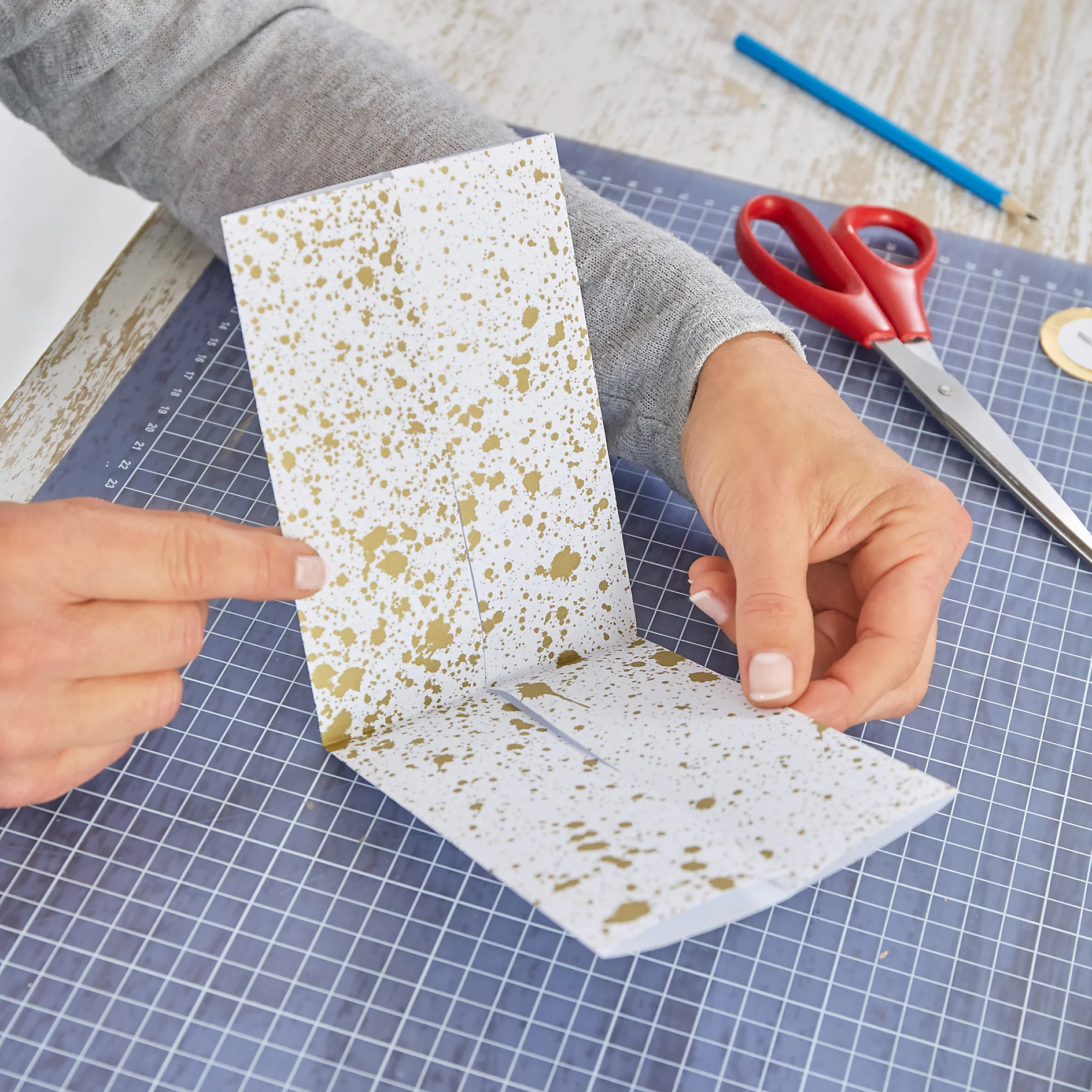 DIY-adventskalender med guldringar översikt steg 4