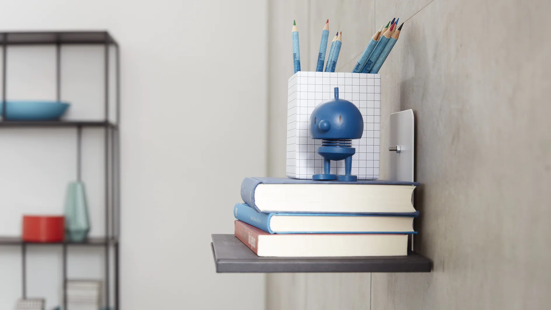 tesa_77905_självhäftande_skruv_bokhylla_mood_001