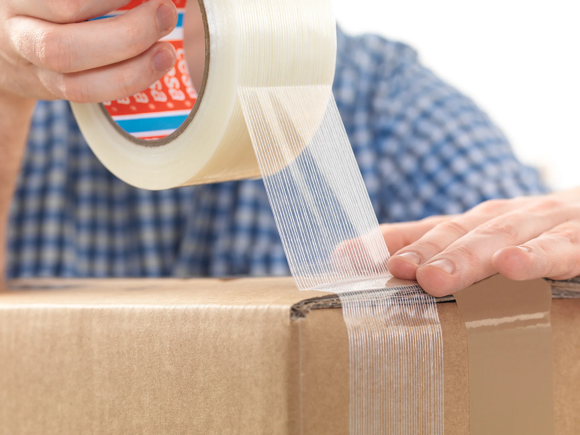 [en-en] tesapack Ultra resistant monofilament tape