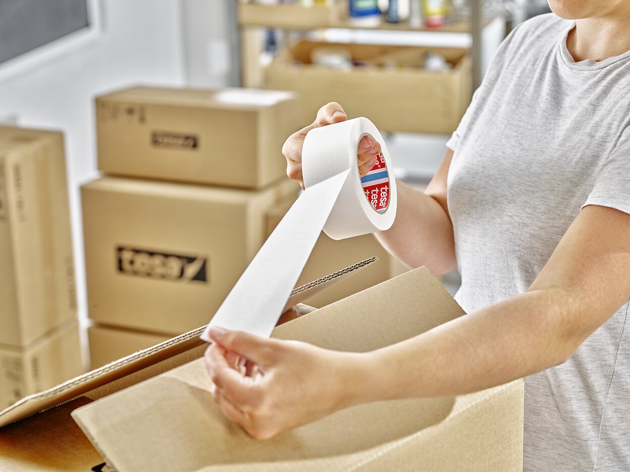 tesa-4313-high-performance-paper-carton-sealing-tape-10-ap-high res