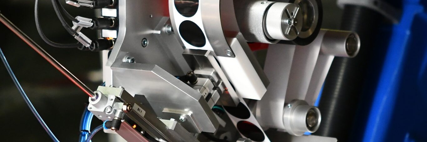 Automated Hole covering process with robotic equipment