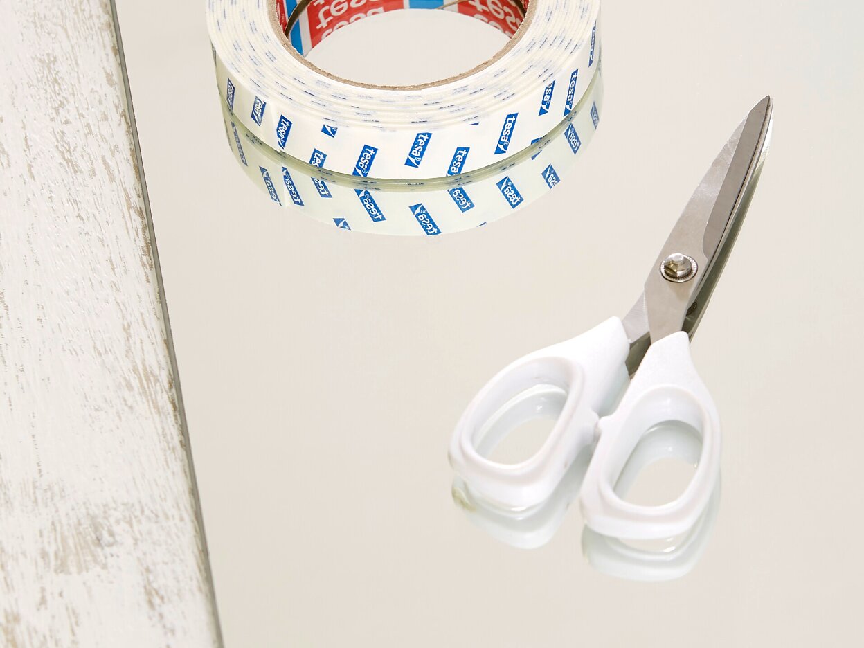 [en-en] tesa Powerbond Mirror