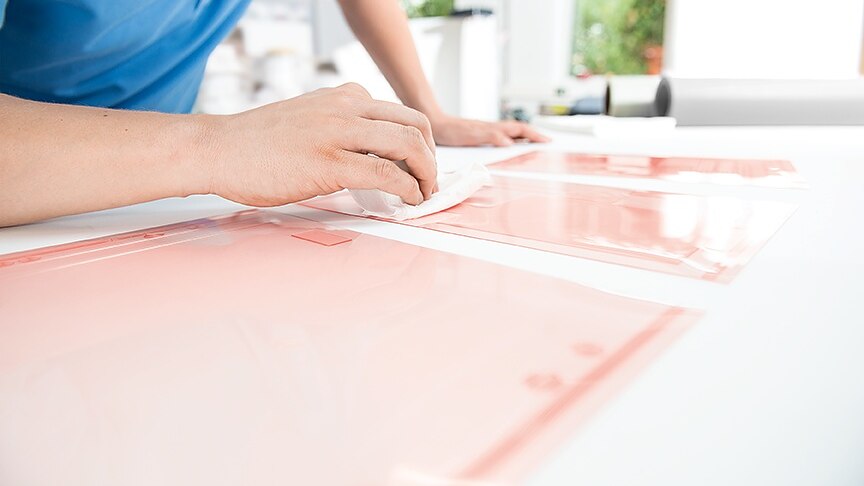 Rửa tấm in nổi Rửa thủ công tấm in nổi