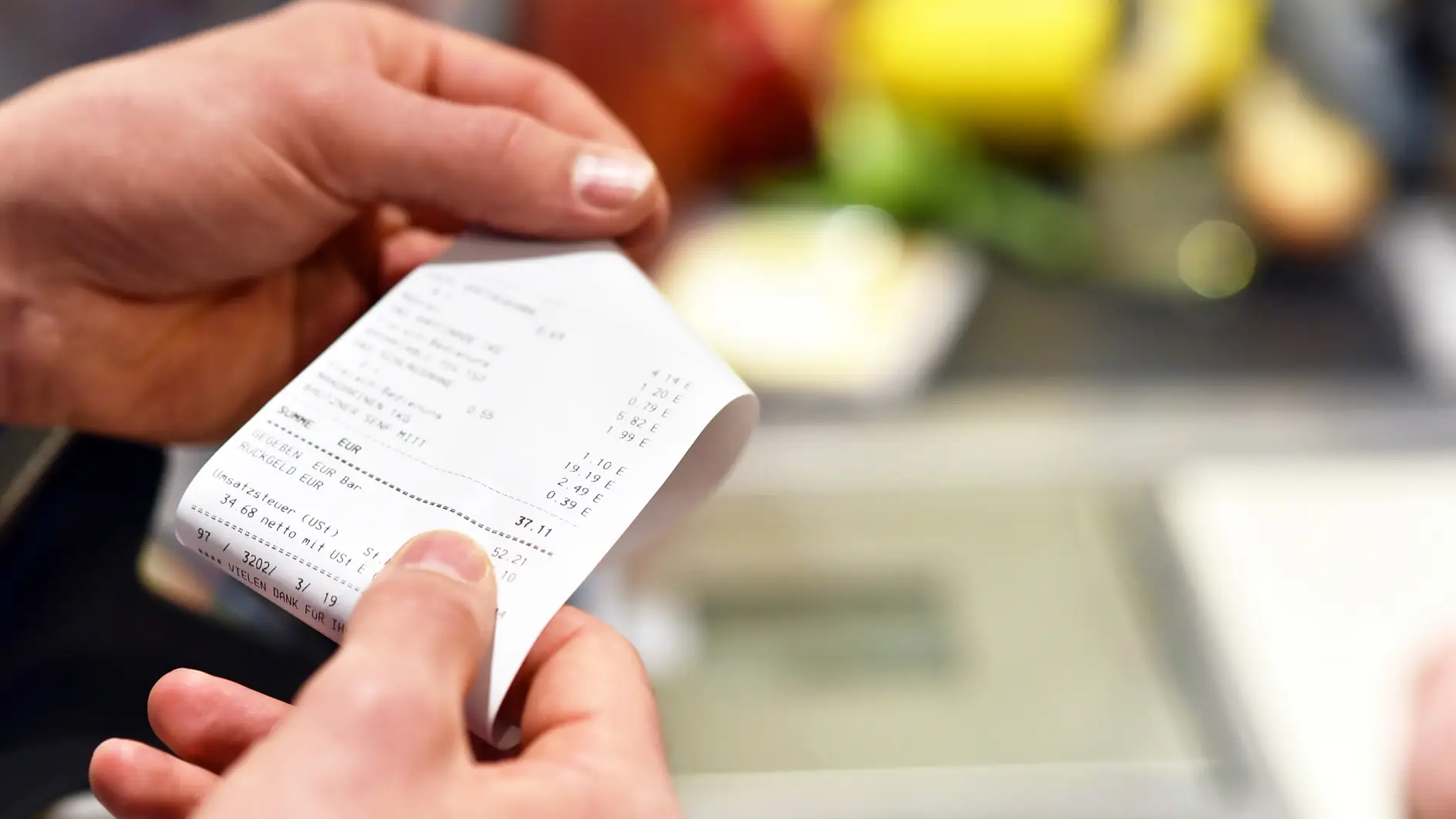 Thermal paper cash register receipt